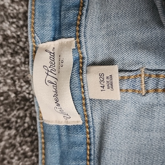 High Rise Skinny Jeans - Picture 3 of 4